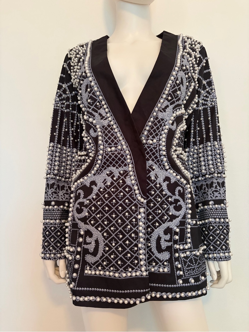 #719 Elegant Pearl Beaded Black & White Beaded Blazer/Dress. Like New - Picture 6 of 16